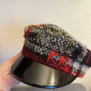 Ruslan baginskiy hat